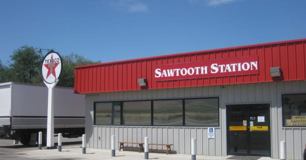Things to do in Orovada Key's Sawtooth Station deli 