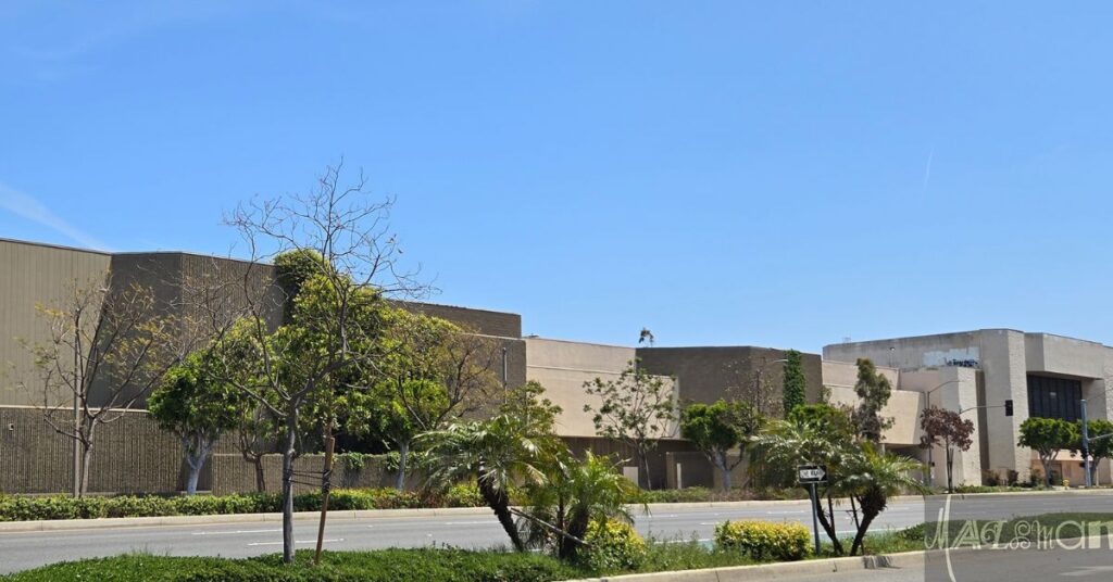 Things to do in Hawthorne at the Hawthorne Plaza area showing an urban space that reflects community change, economic shifts, and city development.